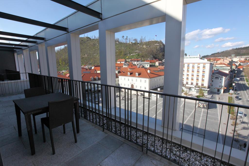 Hotel Kras Postojna Exterior photo