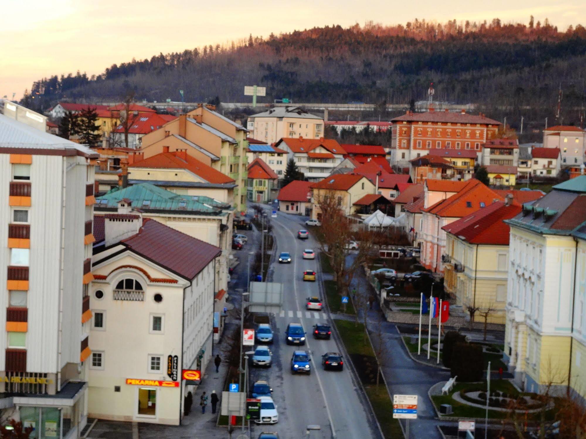 Hotel Kras Postojna Exterior photo