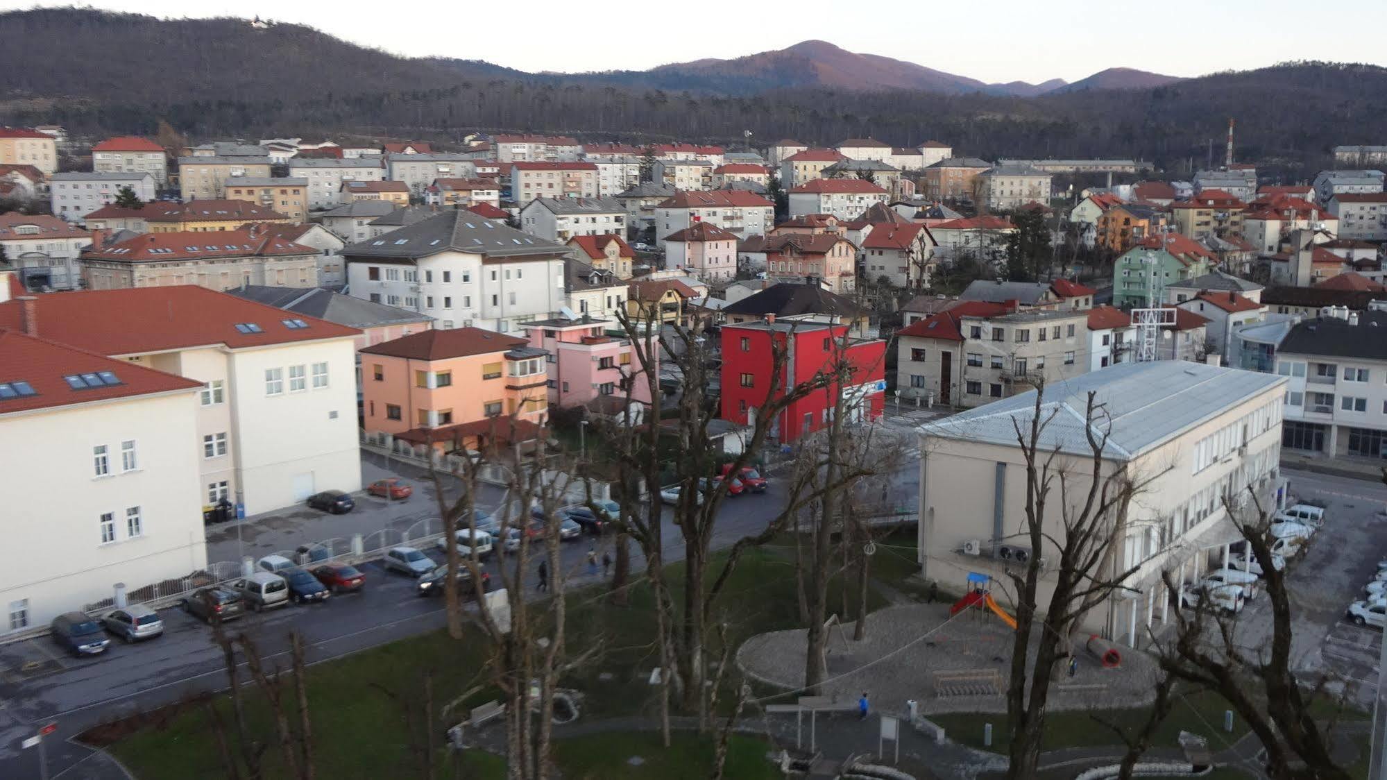 Hotel Kras Postojna Exterior photo